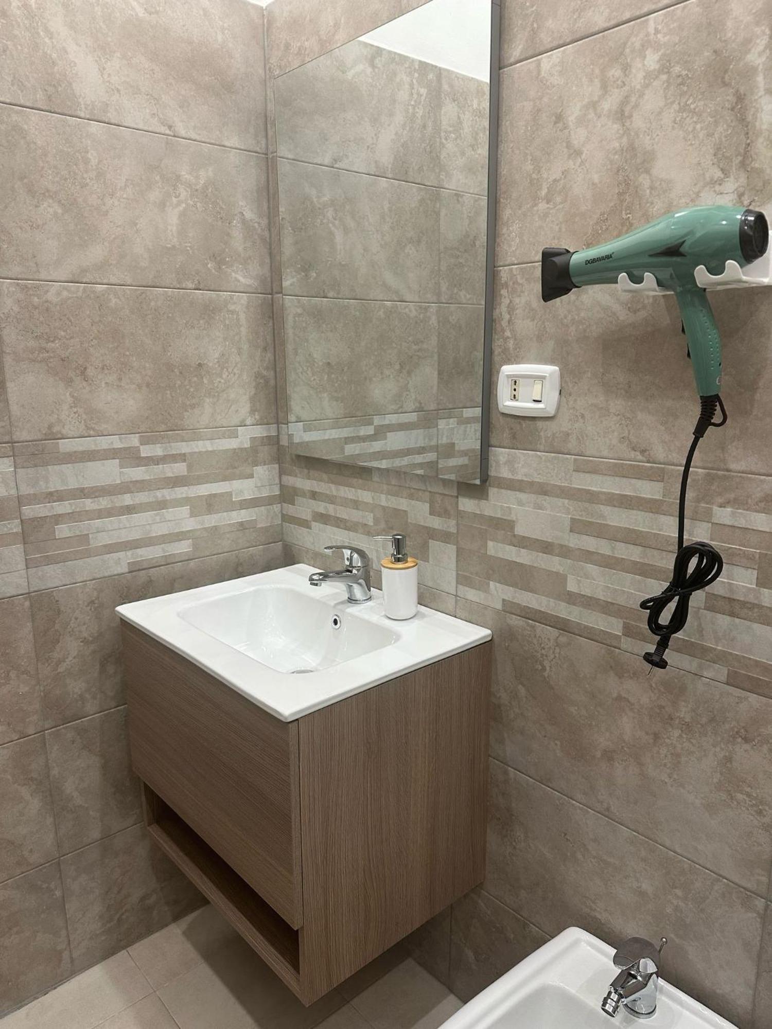 House Luroke Apartman Catania-Fontanarossai nemzetközi repülőtér Kültér fotó